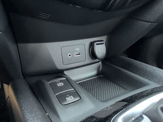 Thumbnail: 2022 Nissan Rogue Sport - 27