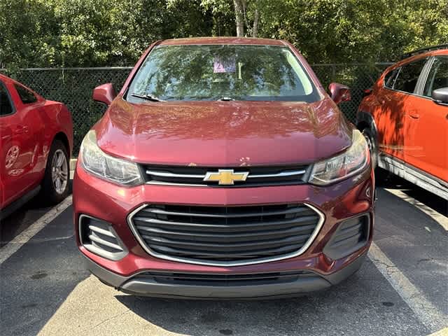 Thumbnail: 2017 Chevrolet Trax - 3