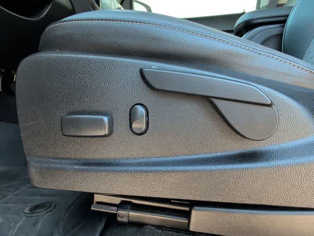 Thumbnail: 2016 Chevrolet Colorado - 15