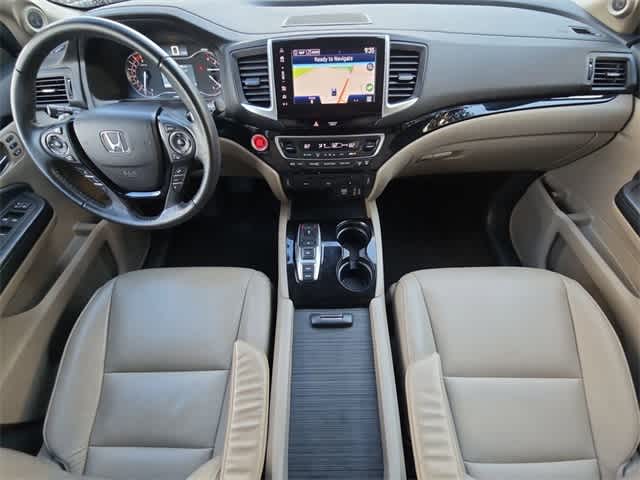 Thumbnail: 2017 Honda Pilot - 14