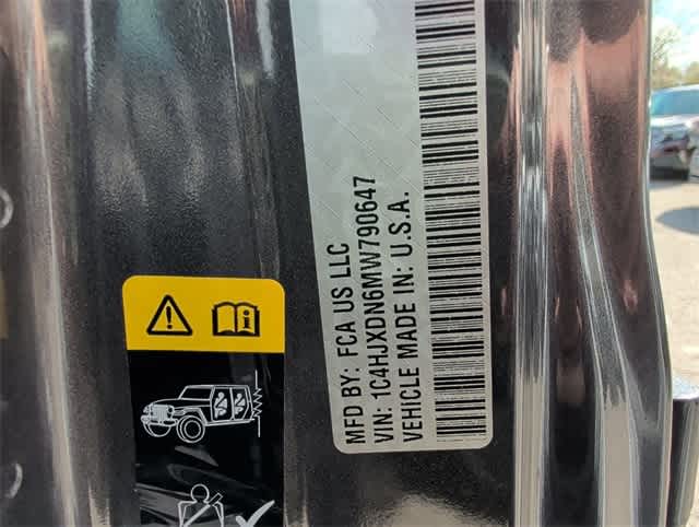 Thumbnail: 2021 Jeep Wrangler - 31