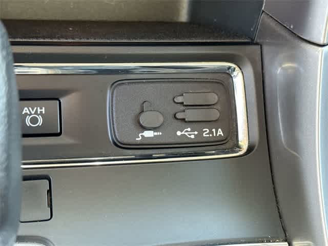 Thumbnail: 2022 Subaru Ascent - 28