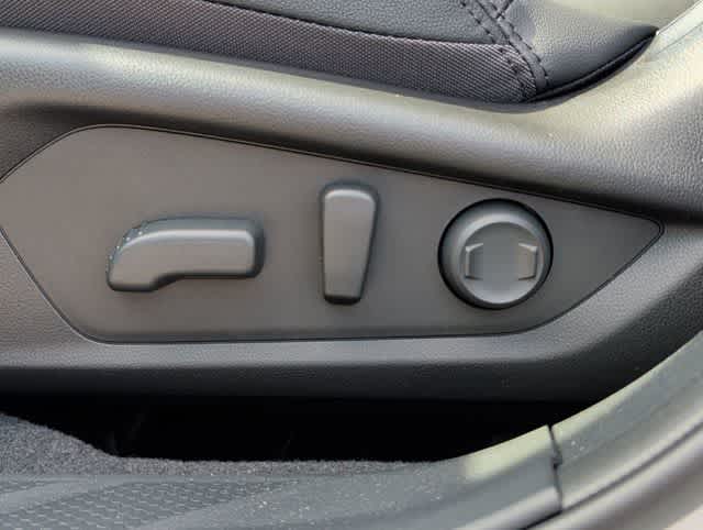 Thumbnail: 2026 Subaru Outback - 15