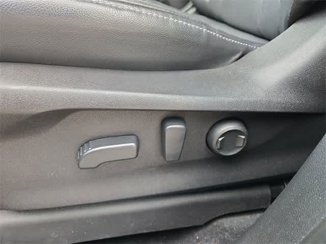 Thumbnail: 2022 Subaru Ascent - 16