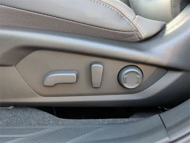 Thumbnail: 2026 Subaru Outback - 15