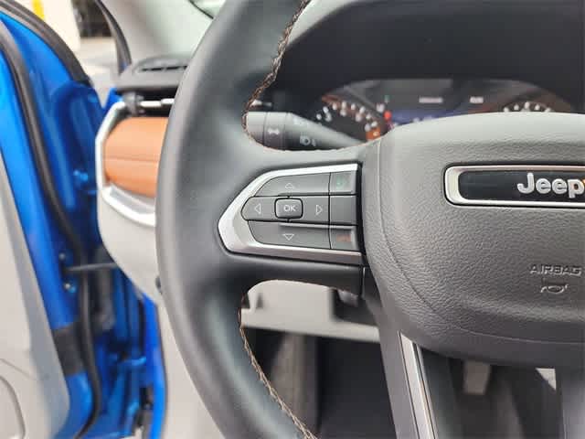 Thumbnail: 2022 Jeep Compass - 21