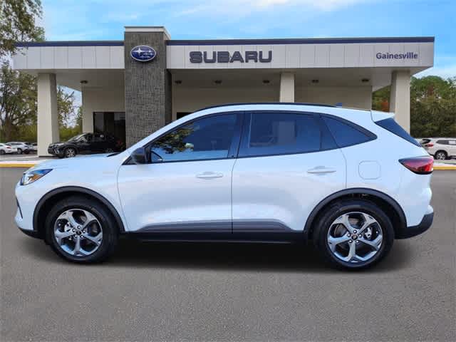 2025 Ford Escape ST-Line photo 2