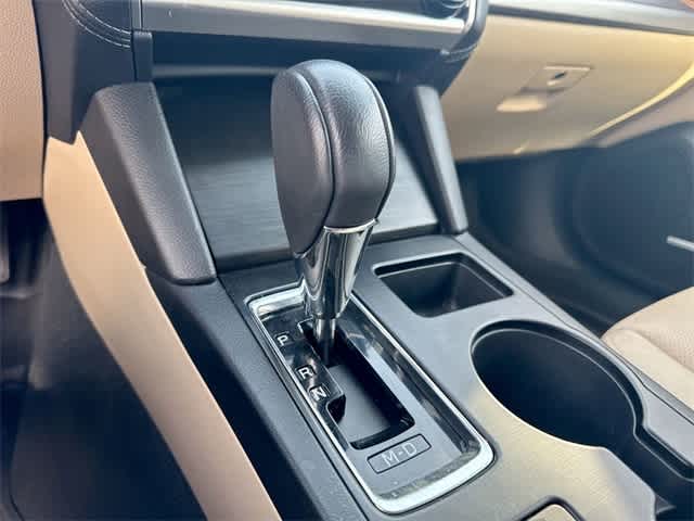 2018 Subaru Outback Limited 29