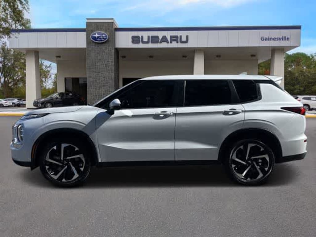 Used 2022 Mitsubishi Outlander ES SUV