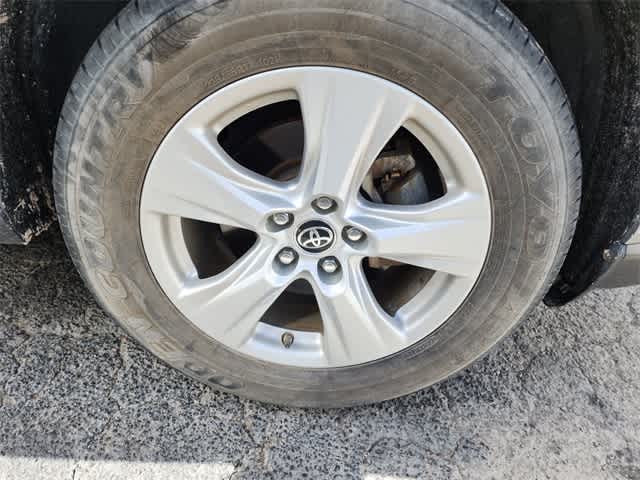Thumbnail: 2019 Toyota RAV4 - 12