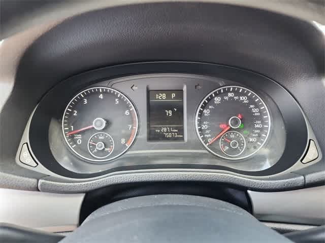 Thumbnail: 2013 Volkswagen Passat - 27