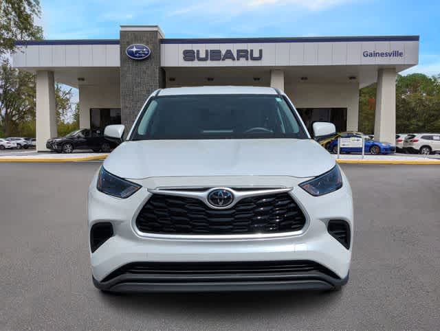 Thumbnail: 2023 Toyota Highlander - 9