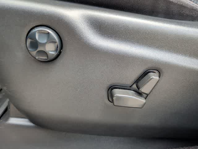 Thumbnail: 2021 Jeep Grand Cherokee - 14