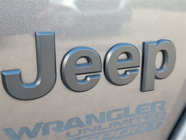 Thumbnail: 2021 Jeep Wrangler - 11