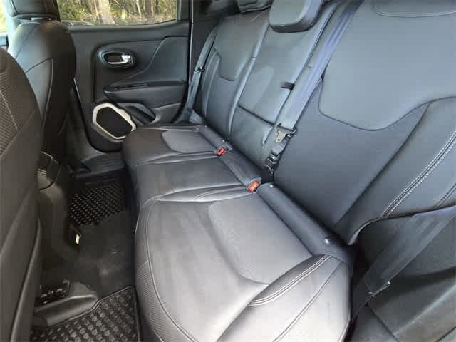 Thumbnail: 2017 Jeep Renegade - 19