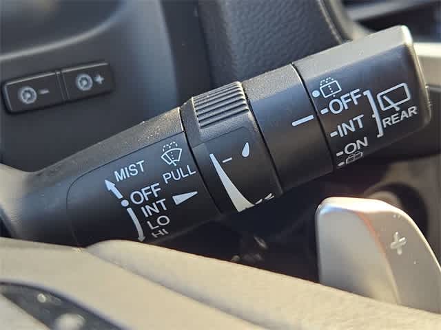 Thumbnail: 2017 Honda Pilot - 25