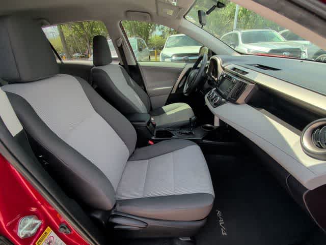 Thumbnail: 2013 Toyota RAV4 - 17