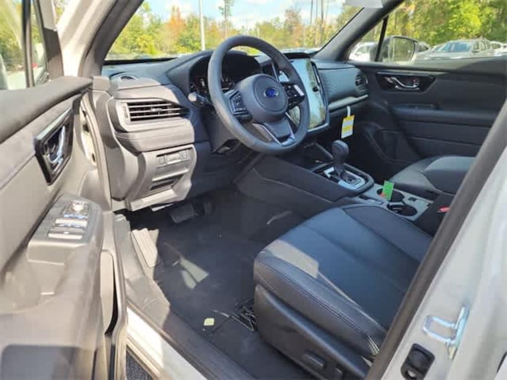New 2025 Subaru Forester Limited SUV