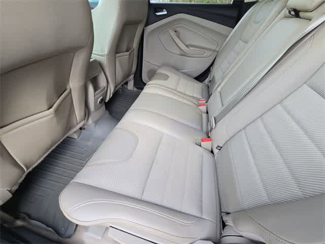 Thumbnail: 2016 Ford Escape - 17