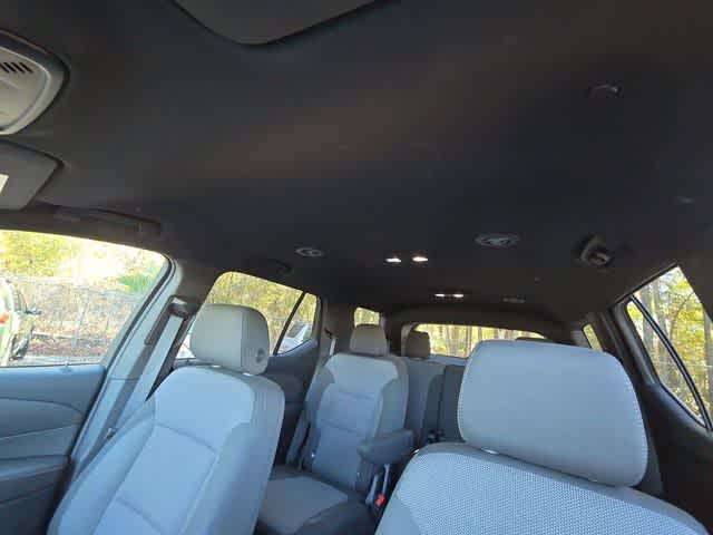 Thumbnail: 2023 Chevrolet Traverse - 18