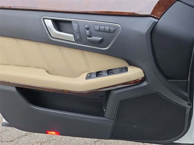 Thumbnail: 2013 Mercedes-Benz E-Class - 31