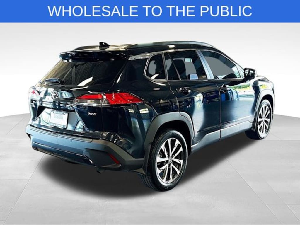 Used 2022 Toyota Corolla Cross XLE SUV