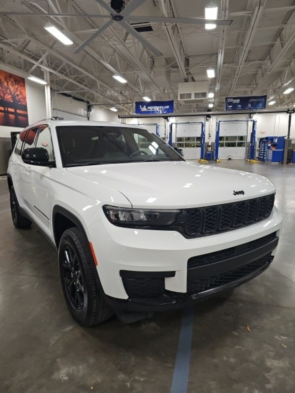 Used 2024 Jeep Grand Cherokee L Altitude SUV