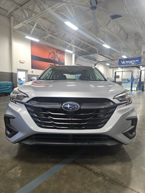 2025 Subaru Legacy Premium photo 3