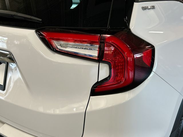 2022 GMC Terrain SLE - Photo 10