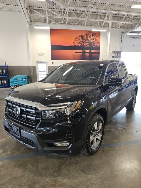 Used 2024 Honda Ridgeline RTL with VIN 5FPYK3F54RB004236 for sale in Gallatin, TN