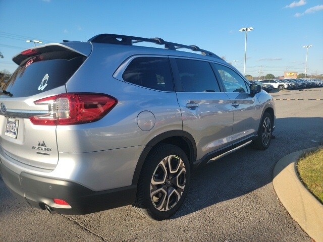 2024 Subaru Ascent Limited photo 2