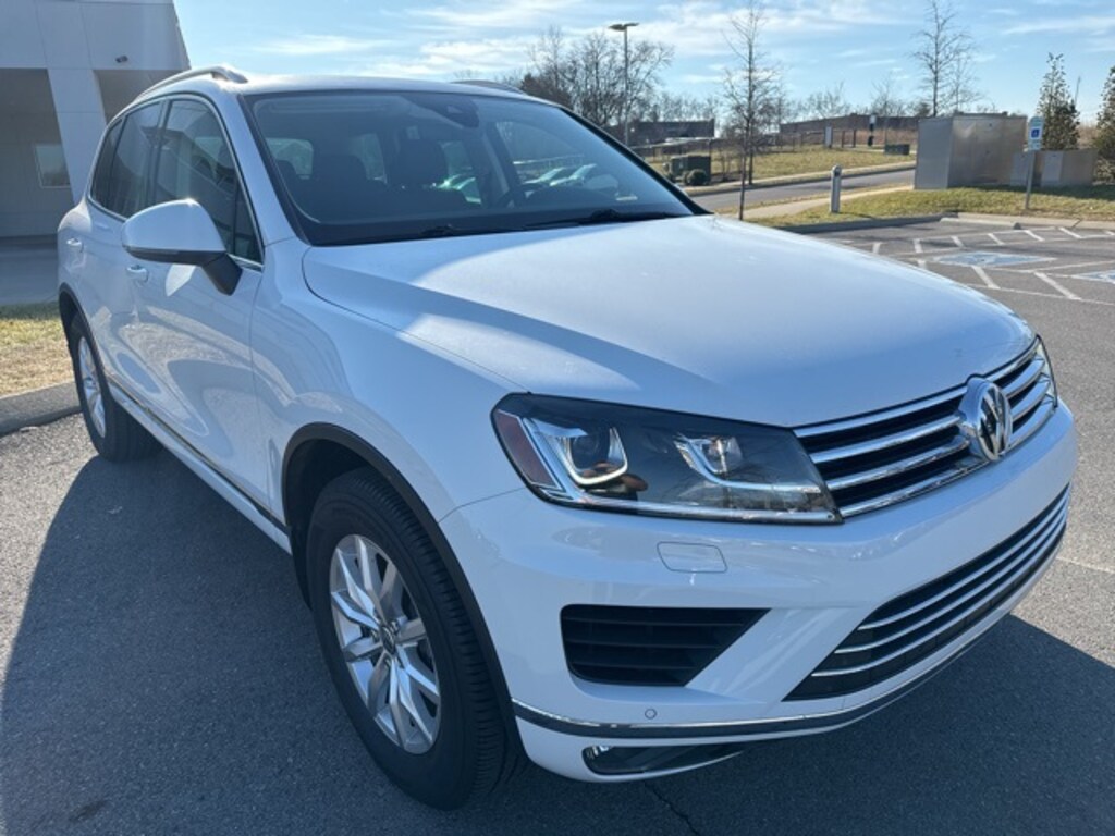 Used 2017 Volkswagen Touareg For Sale at Subaru of Gallatin VIN