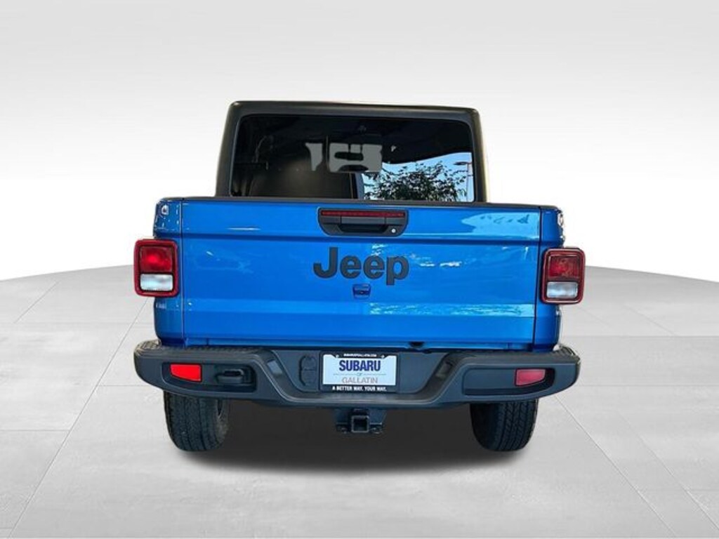 Used 2021 Jeep Gladiator Willys Truck