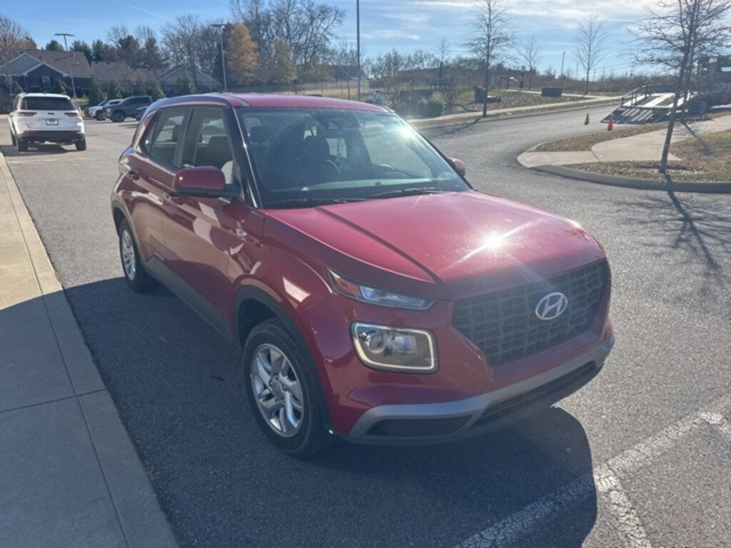 Used 2021 Hyundai Venue SE SUV