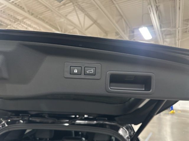 2026 Subaru Outback Limited - Photo 16