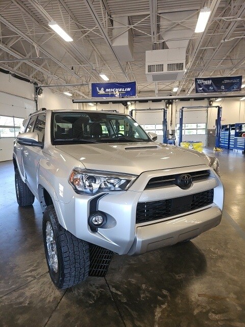 2024 Toyota 4Runner TRD Off-Road Premium photo 4