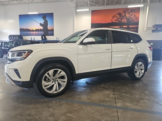 Used 2023 Volkswagen Atlas SE w/Tech with VIN 1V2WR2CA5PC549846 for sale in Gallatin, TN