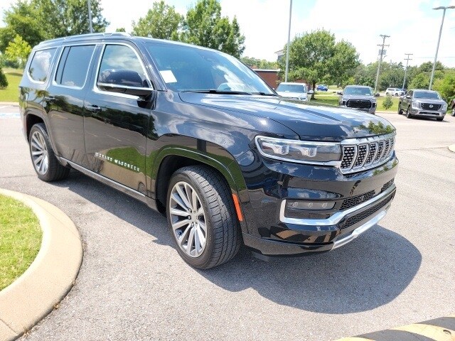2022 Jeep Grand Wagoneer II photo 2
