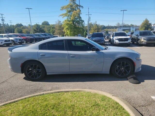 2022 Dodge Charger SXT photo 2