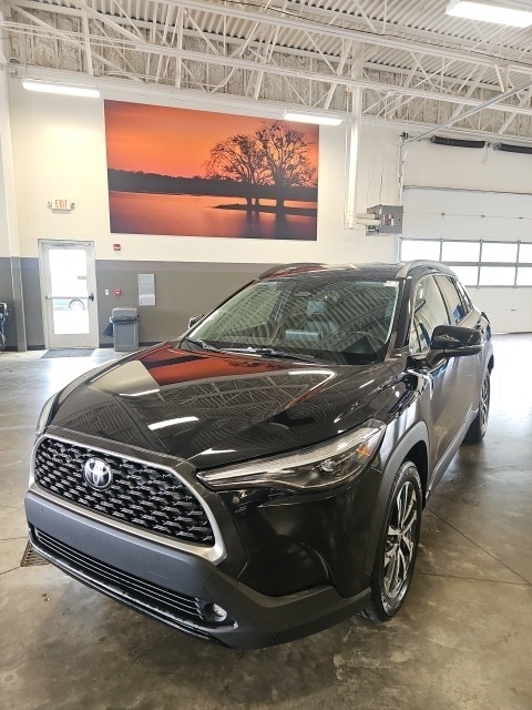 Used 2023 Toyota Corolla Cross XLE with VIN 7MUEAAAG6PV059152 for sale in Gallatin, TN