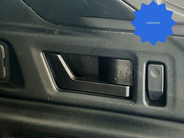 2025 Subaru Outback Limited - Photo 13