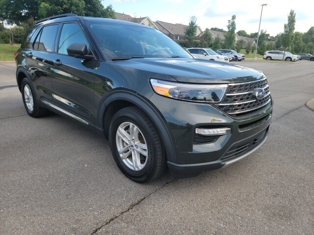 2022 Ford Explorer XLT photo 2
