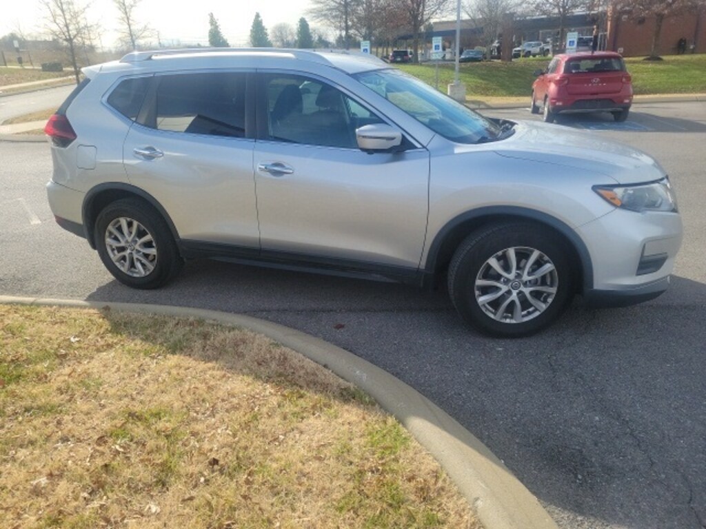 Used 2018 Nissan Rogue SV SUV