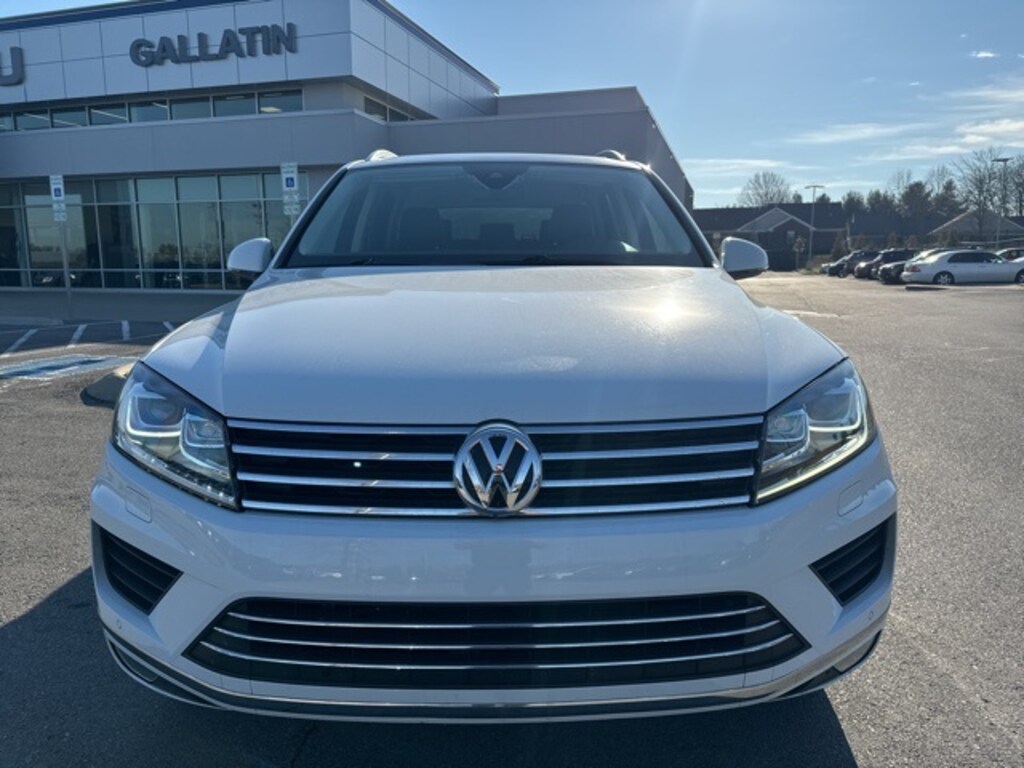 Used 2017 Volkswagen Touareg For Sale at Subaru of Gallatin VIN