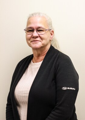 Staff member Cynthia Scott from ID_a17627c95a87