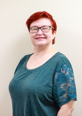 Staff member Katherine Turner from ID_a17627c95a87