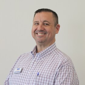 Staff member Jason Peebles from ID_119666ca5d06