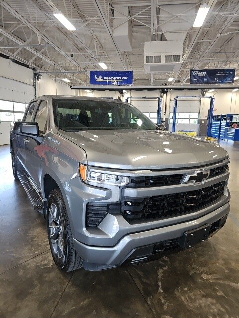 2024 Chevrolet Silverado 1500 RST photo 4