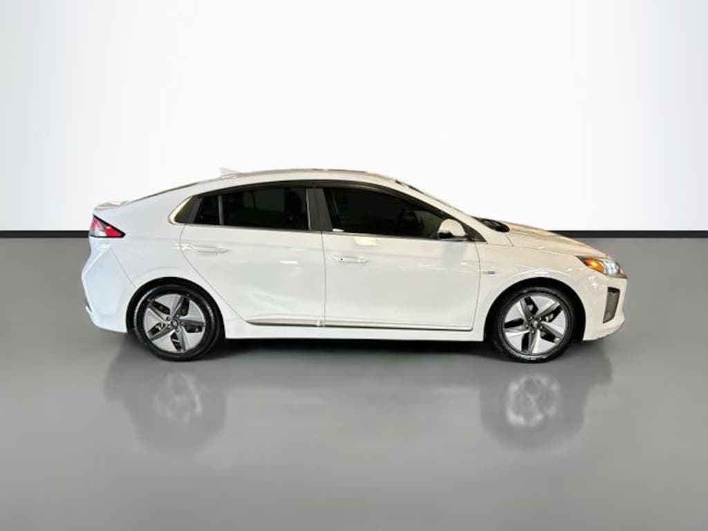 Used 2020 Hyundai IONIQ Hybrid SEL Hatchback