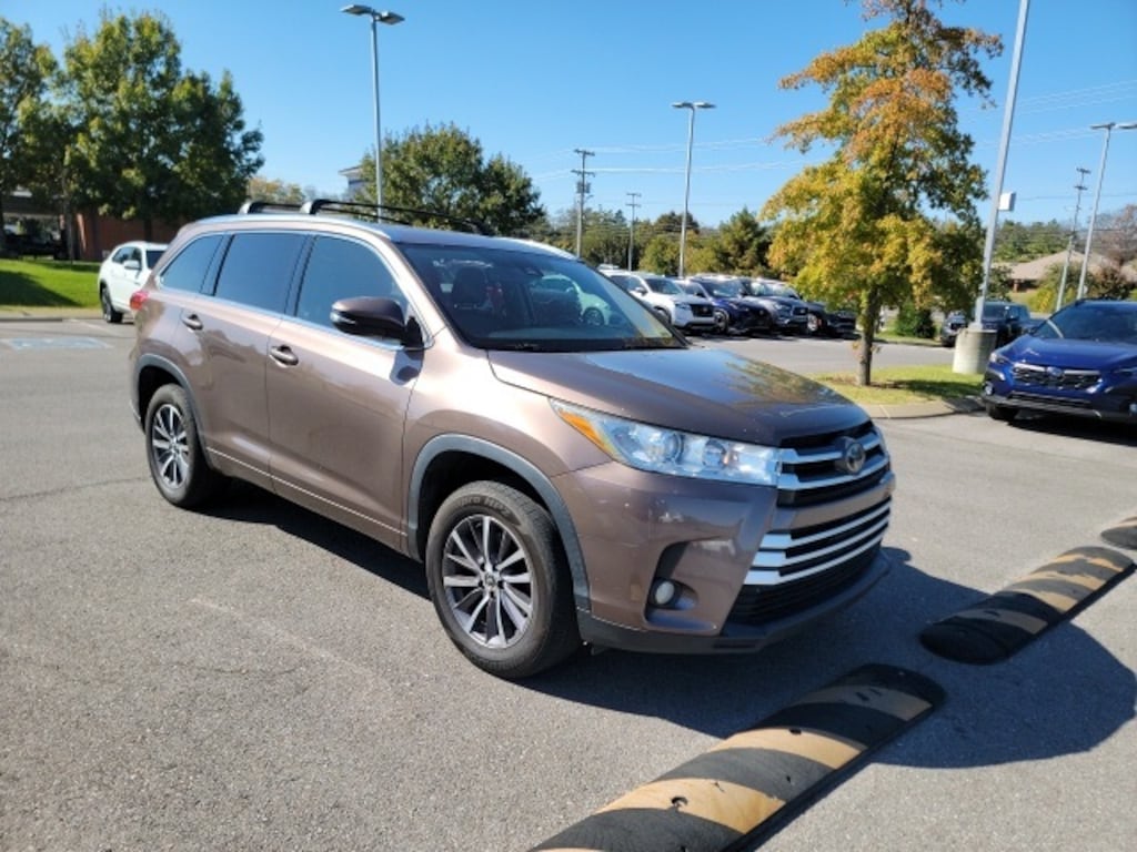 Used 2018 Toyota Highlander XLE SUV